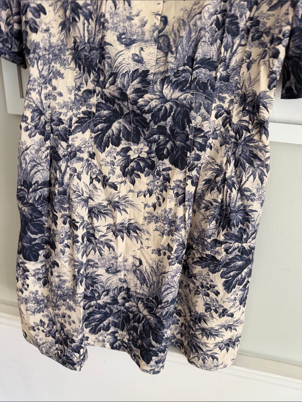 Tuckernuck Navy Floral Toile Puffy Short-Sleeve Mini Dress NWT - Picture 6 of 10